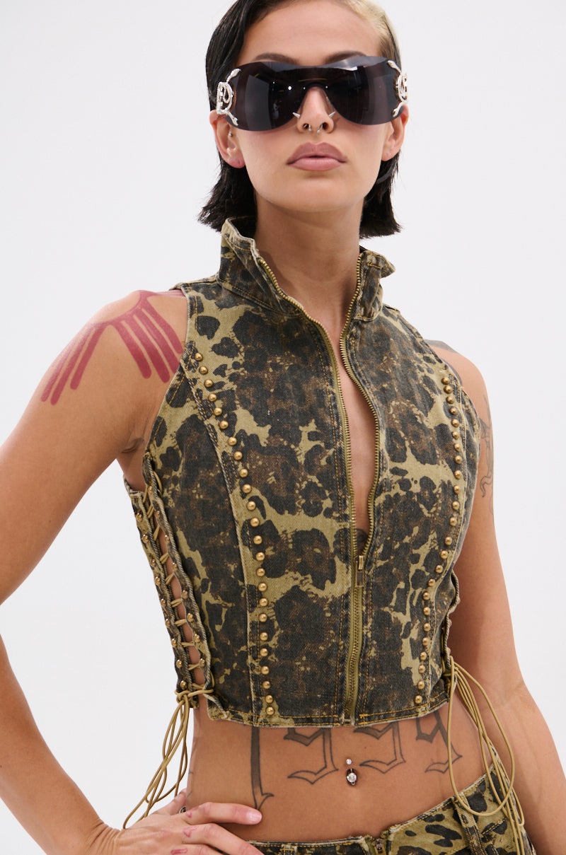 DARIA STUDDED CAMO SIDE LACE TOP