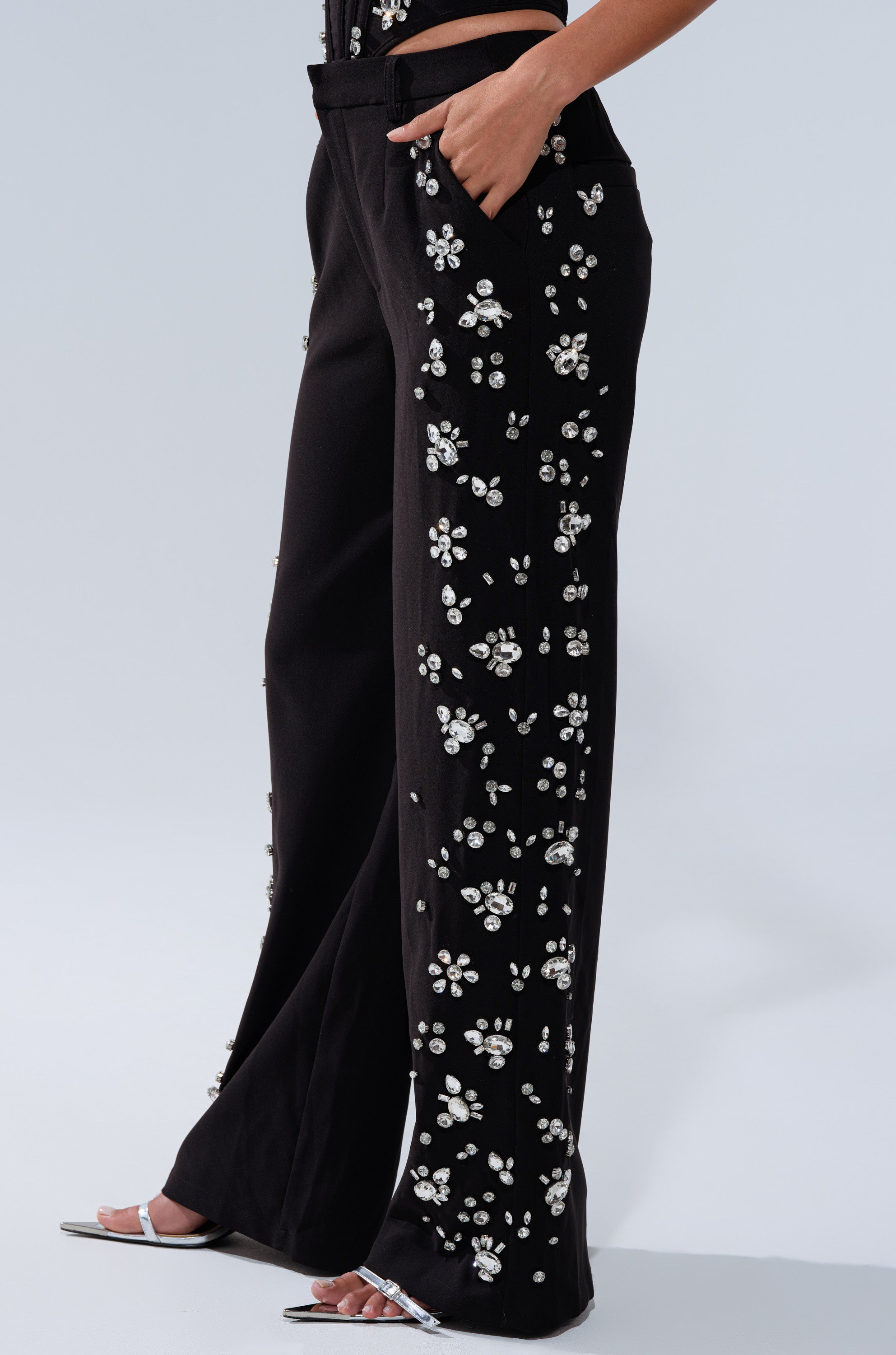 FEELING RICH TROUSER WITH RHINESTONE