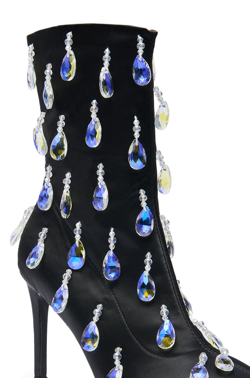 AZALEA WANG GUANTLETT BLACK CRYSTAL EMBELLISHED BOOTIE