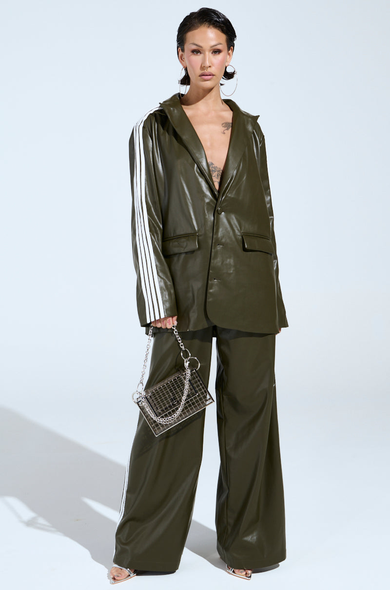 DAY TIME LOVIN TROUSER IN OLIVE