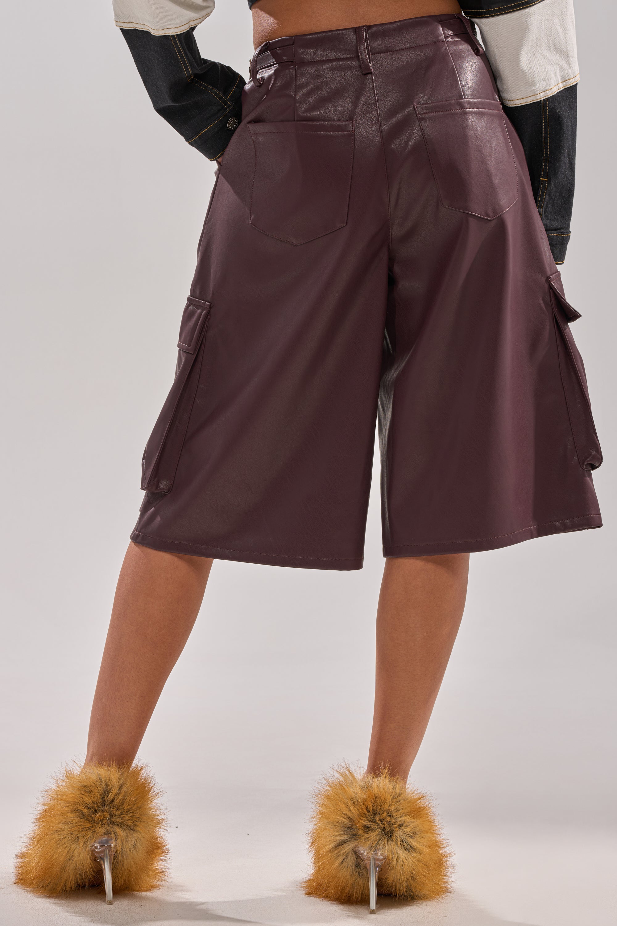OVER DONE FAUX LEATHER BERMUDA SHORT