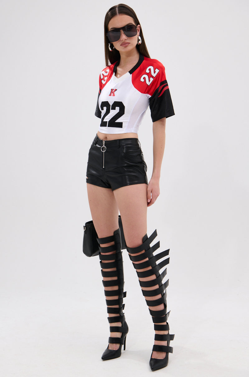 LOOKS GREAT FAUX LEATHER SHORT