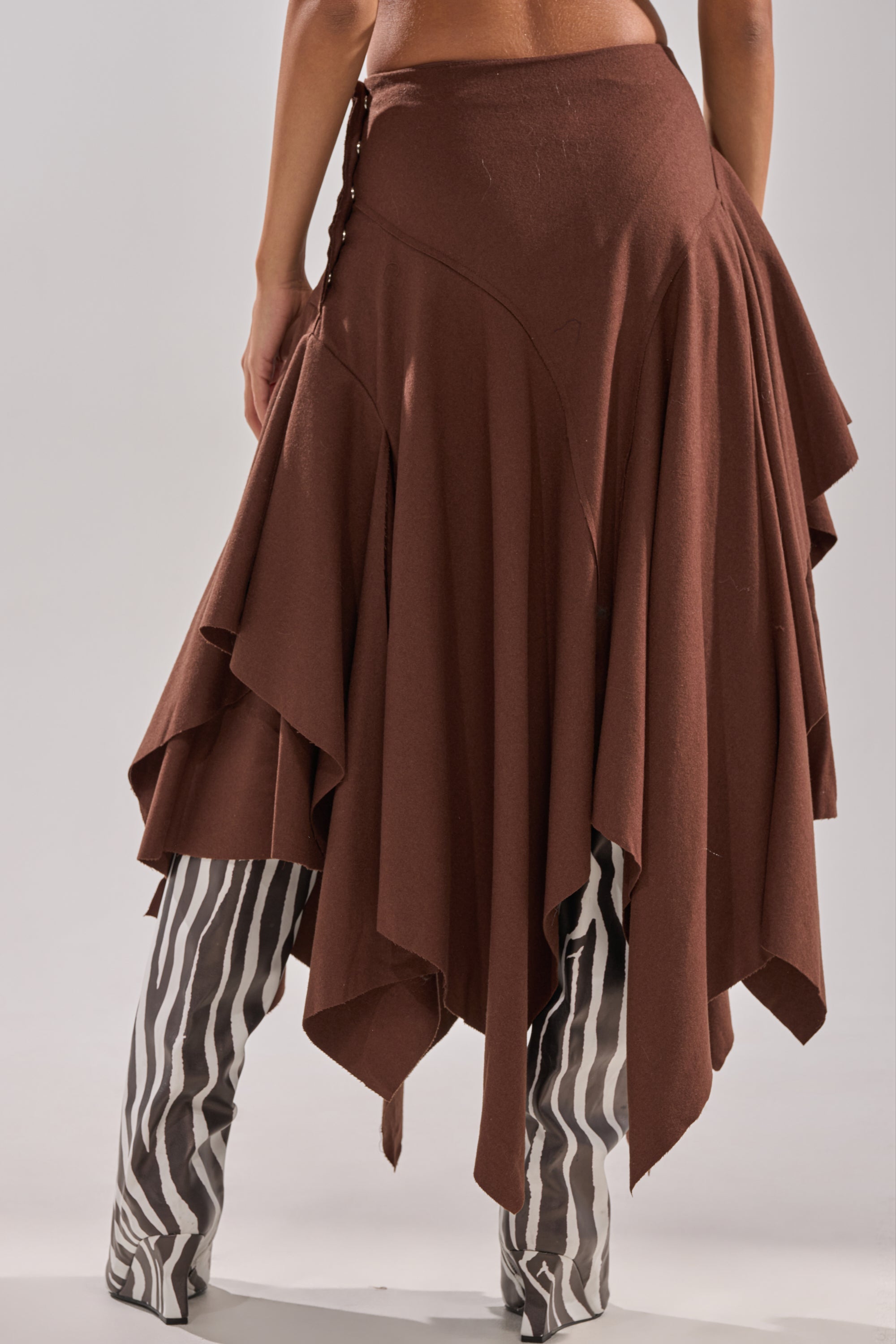 FEELS GOOD MIDI SKIRT