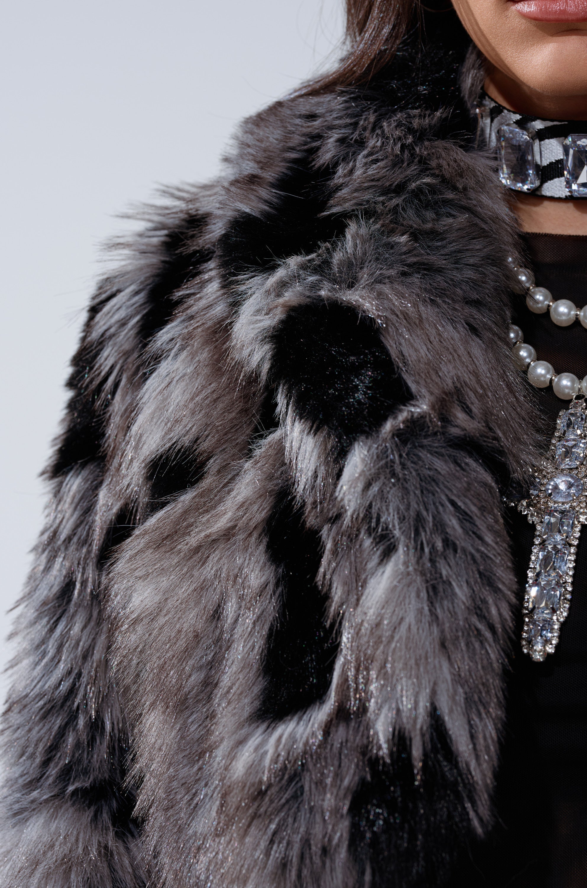 AUSTIN CROPPED FAUX FUR IN GREY