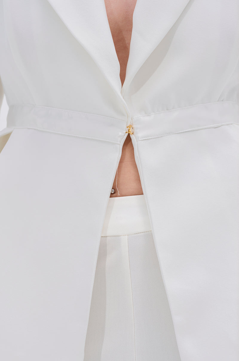 CANARY PEPLUM BLAZER IN WHITE