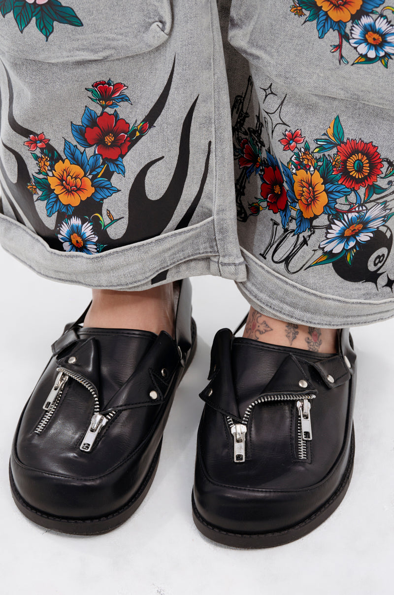 AZALEA WANG RESTER BLACK HARDWARE EMBELLISHED MULE
