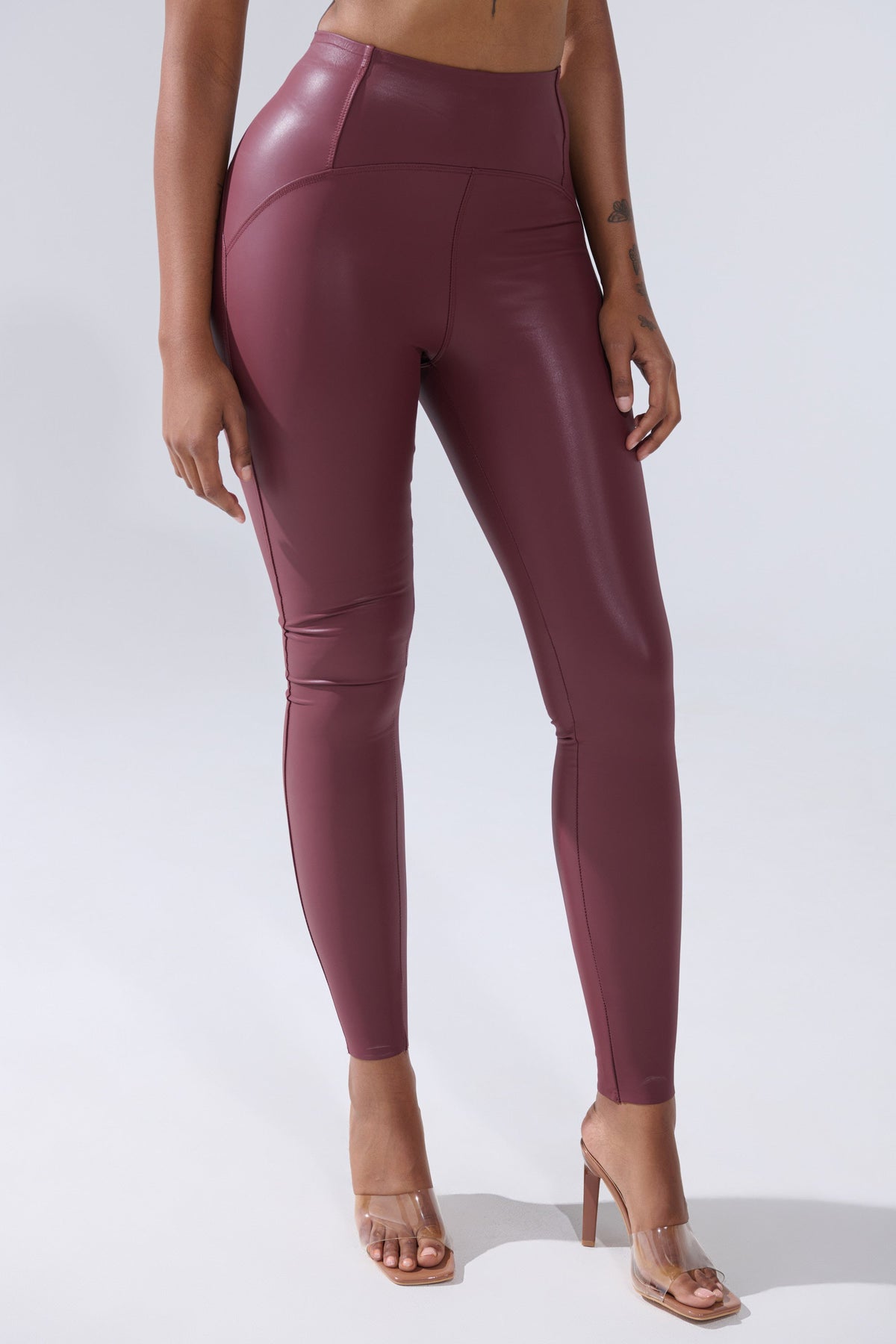 RIO HIGH RISE LEGGING WITH 4 WAY STRETCH IN OXBLOOD