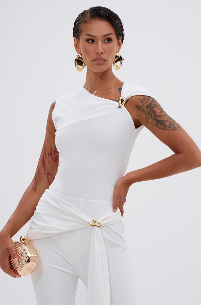 IZZY SEAMLESS BODYSUIT