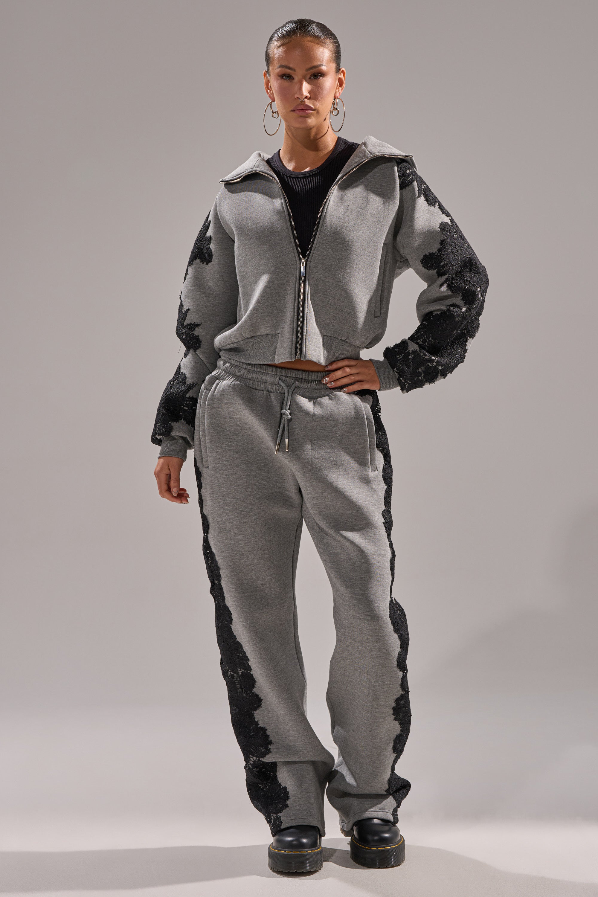 RAQUEL ZIP UP SWEATSHIRT