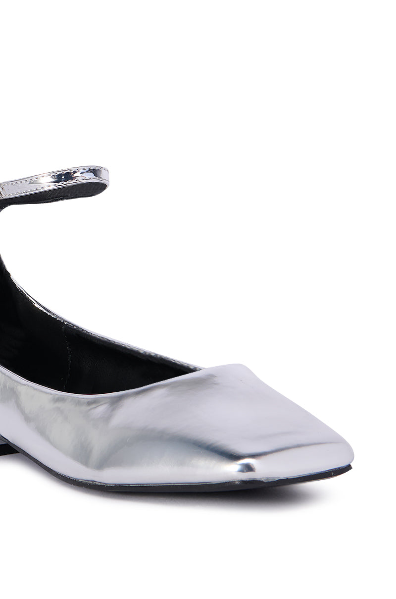 AZALEA WANG CASTIEL SILVER METALLIC BALLET FLAT