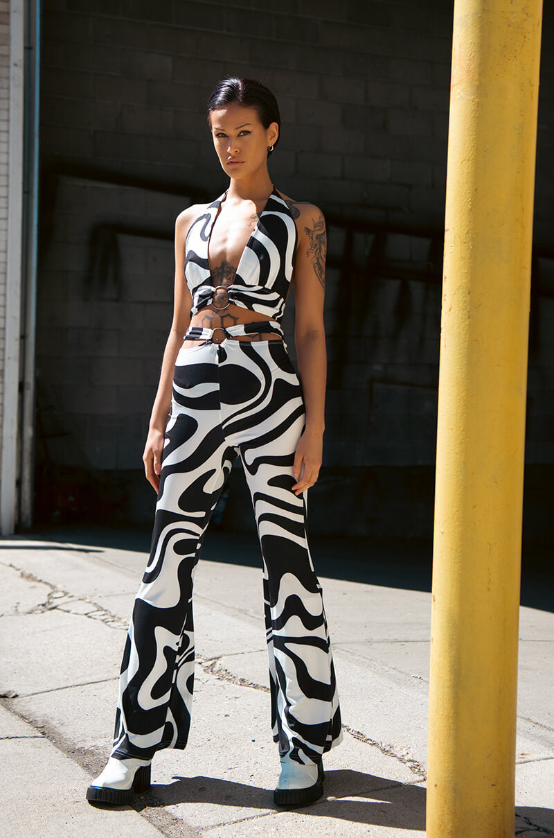 KARMA CUT OUT FLARED LEGGING