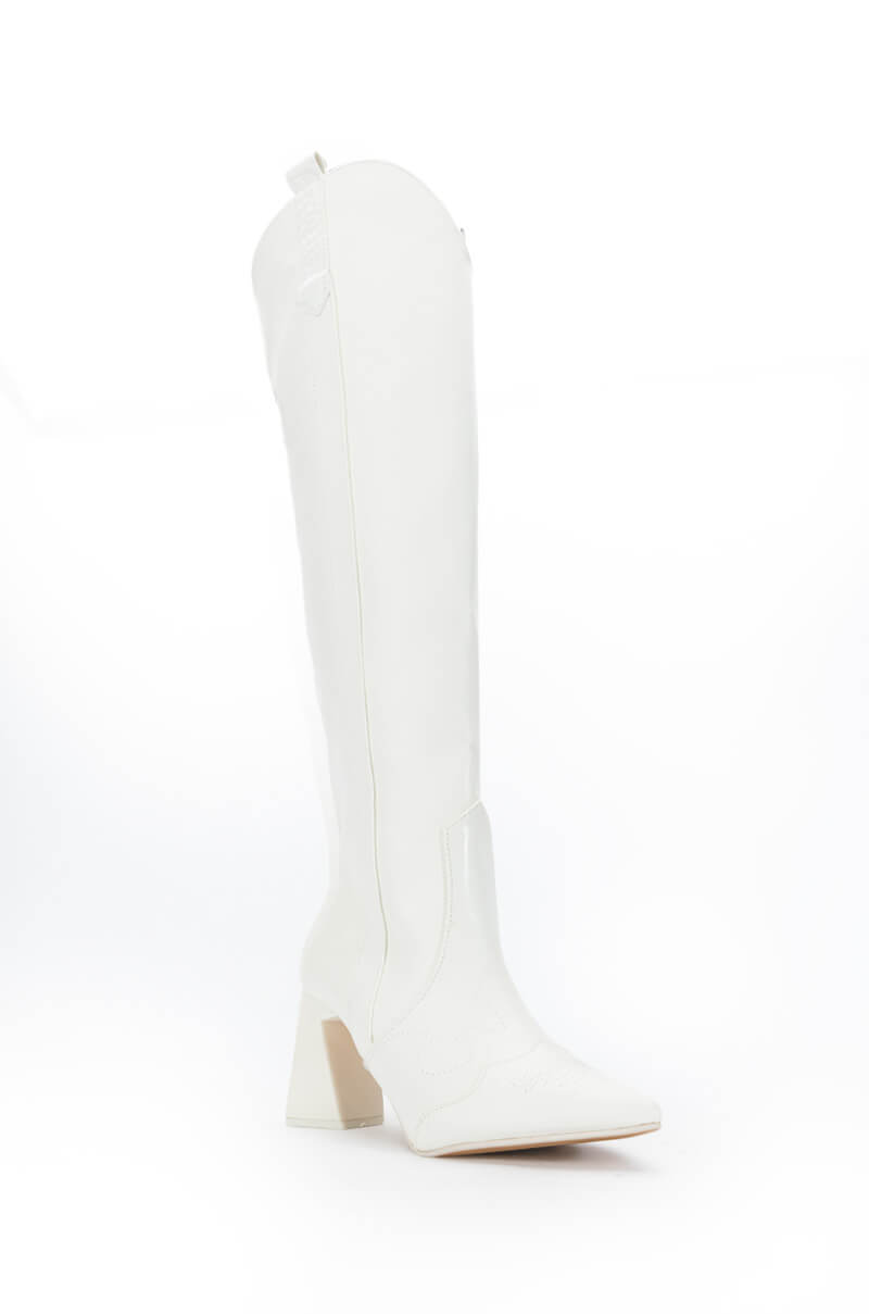 POSTED WHITE KNEE HIGH BOOT