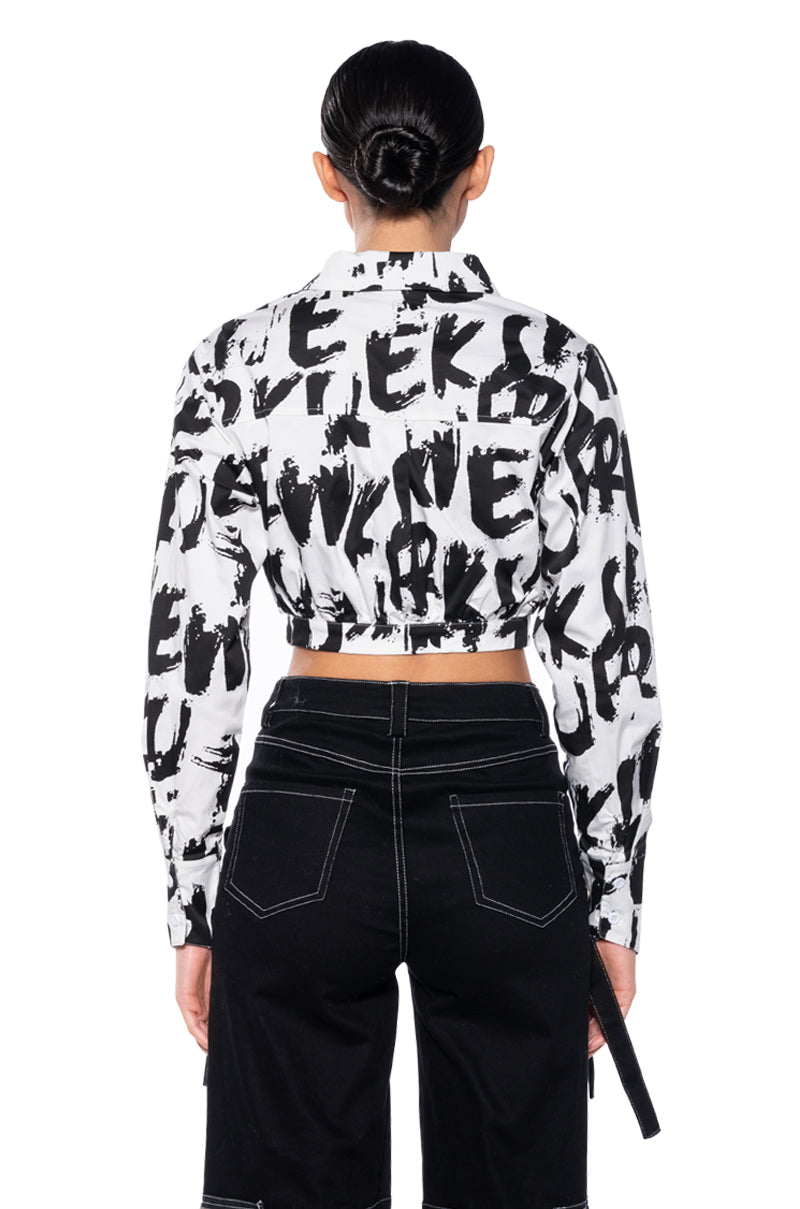 READ BETWEEN THE LINES CROPPED POPLIN BUTTON DOWN SHIRT